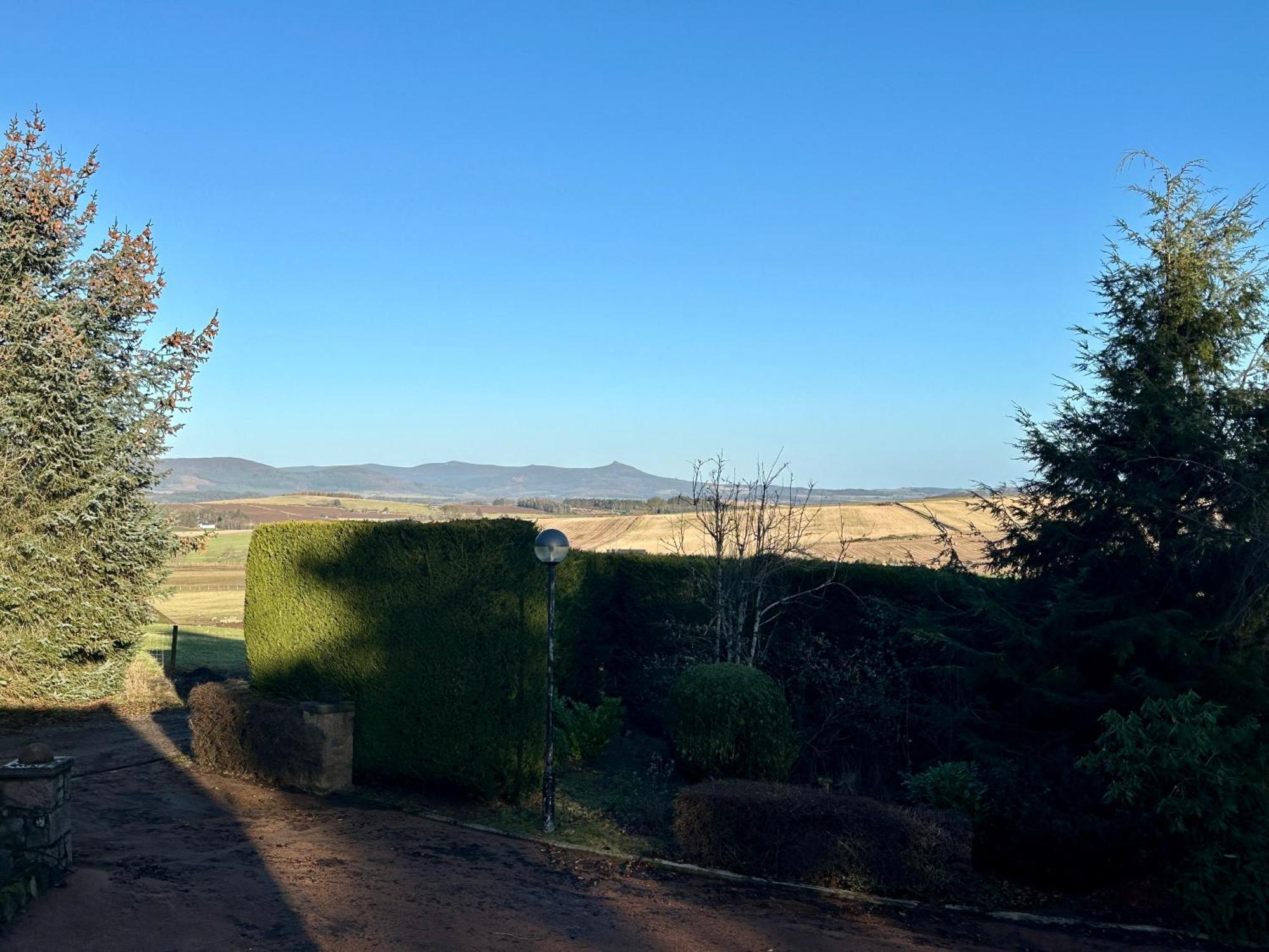 Awakening Alchemy Retreat Centre Bed & Breakfast Inverurie Exterior photo