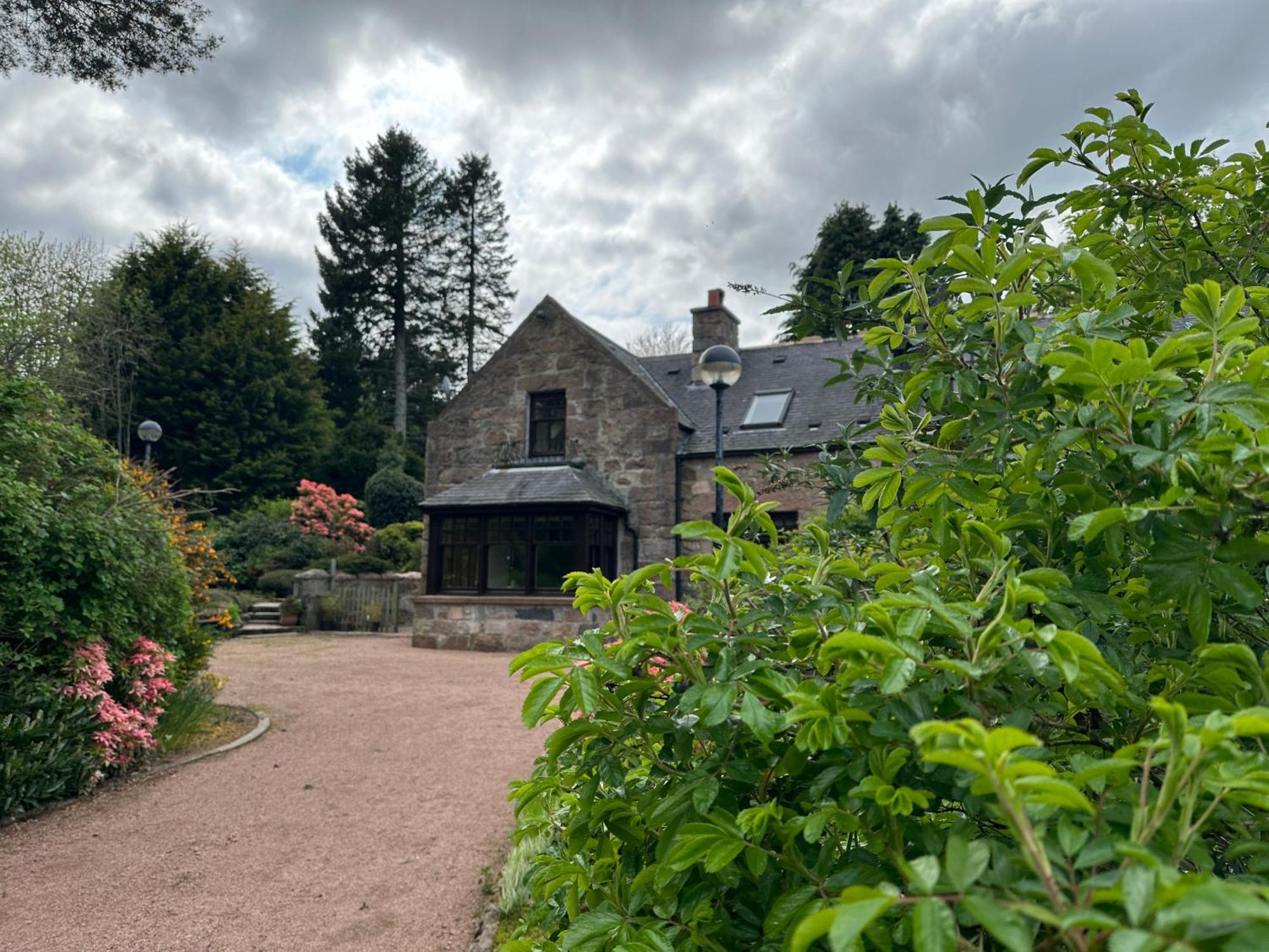 Awakening Alchemy Retreat Centre Bed & Breakfast Inverurie Exterior photo