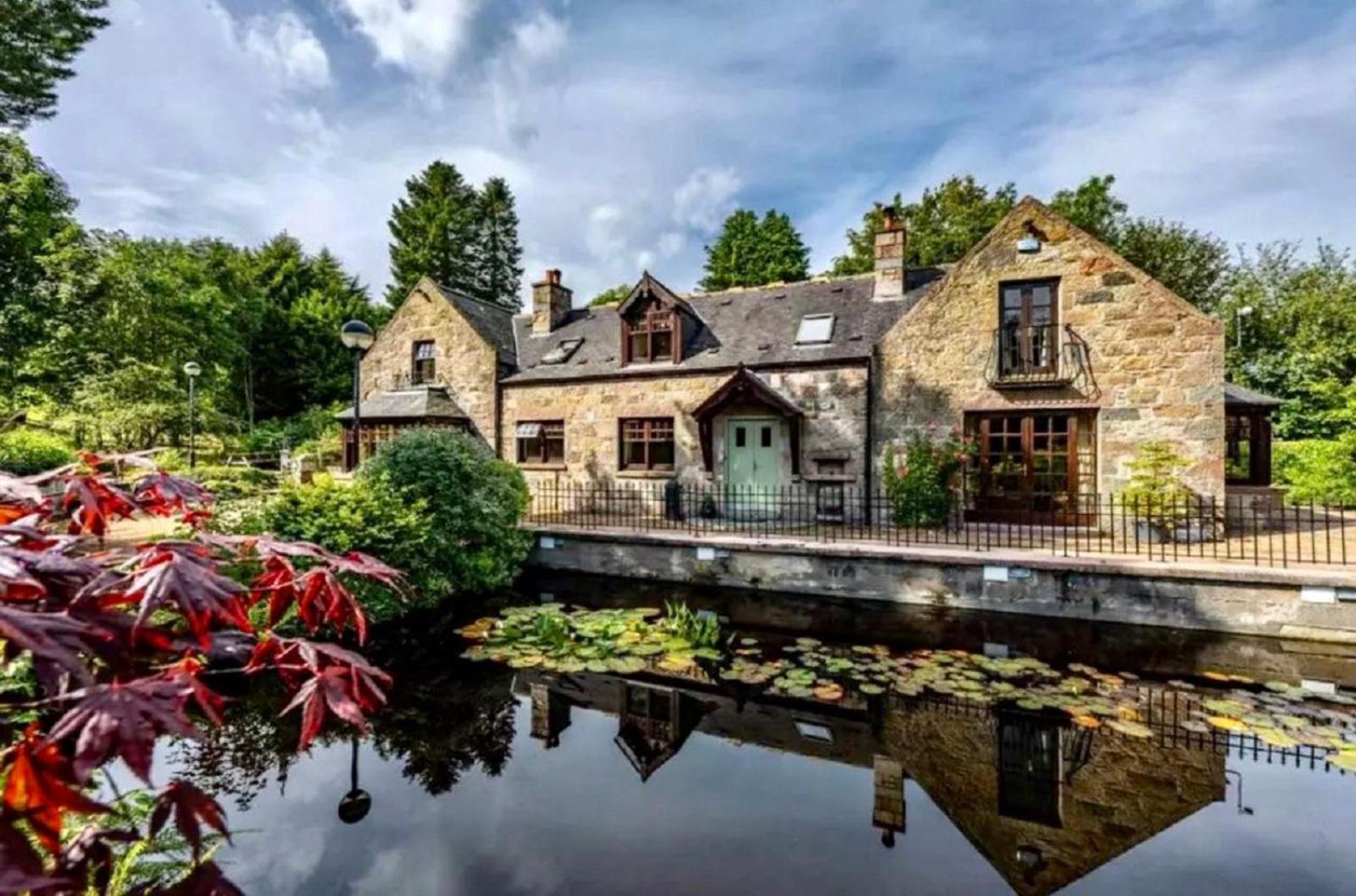 Awakening Alchemy Retreat Centre Bed & Breakfast Inverurie Exterior photo